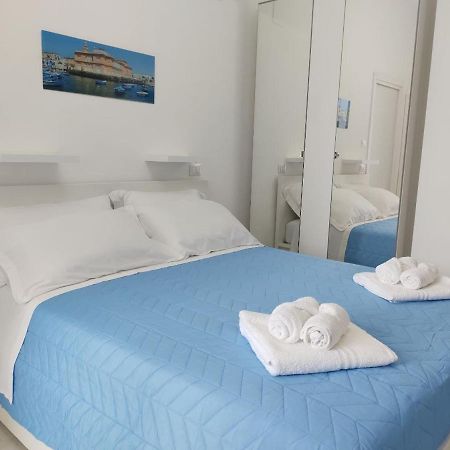 Mare Luna Apartment Бари Екстериор снимка