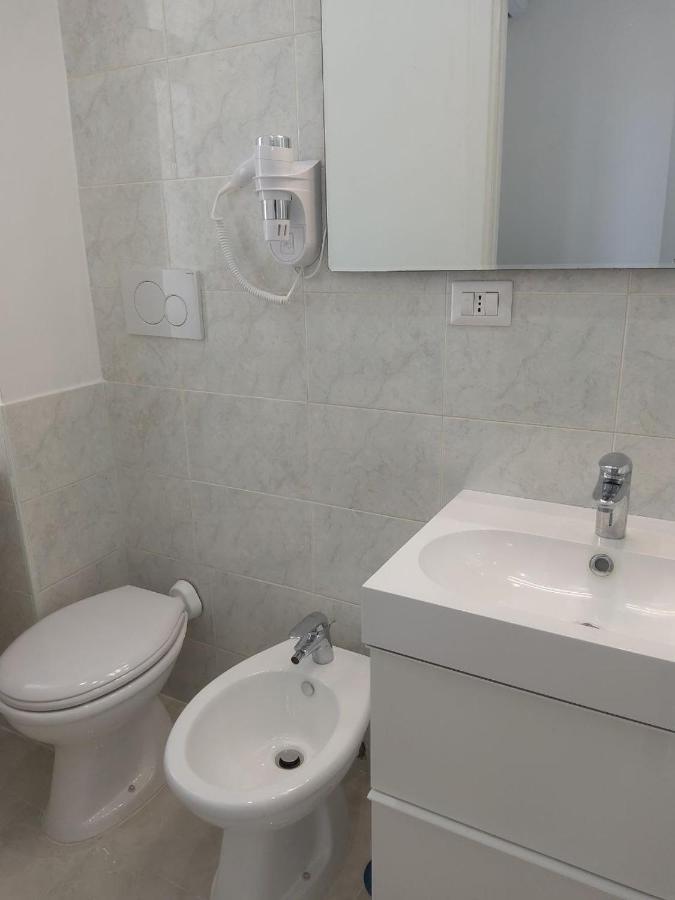 Mare Luna Apartment Бари Екстериор снимка