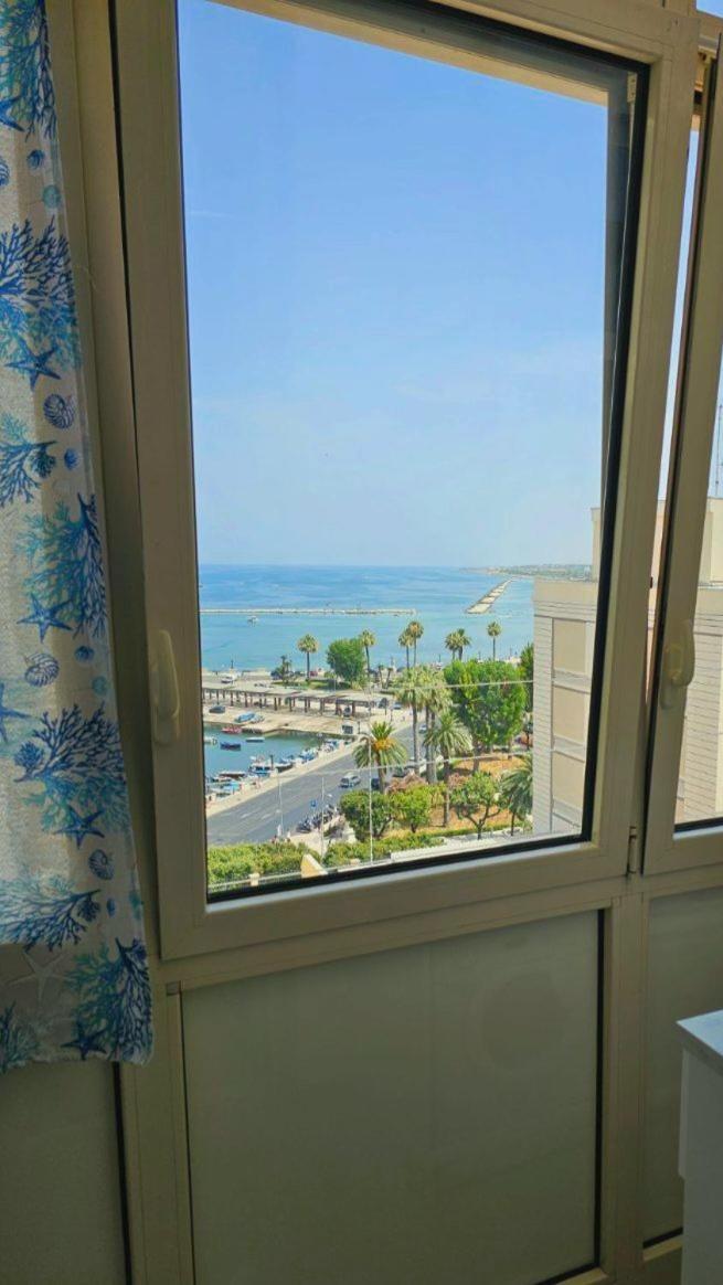 Mare Luna Apartment Бари Екстериор снимка